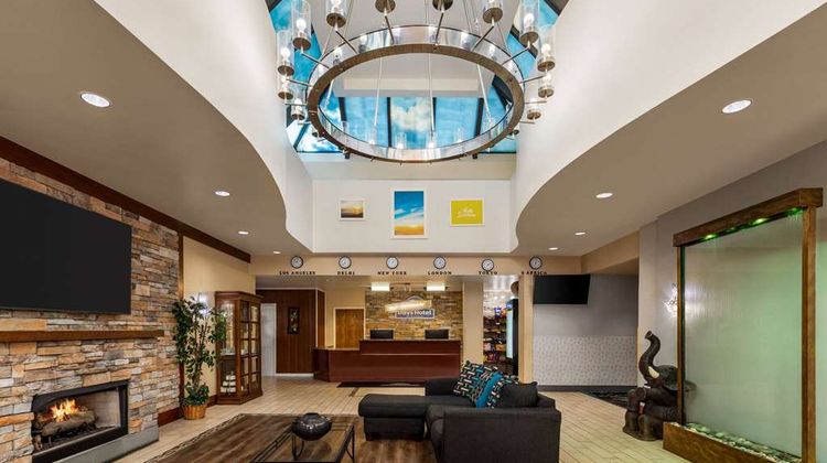 Days Hotel Allentown Airport Lobby