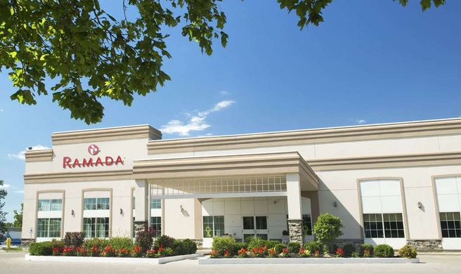 Ramada Trenton Hotel Exterior