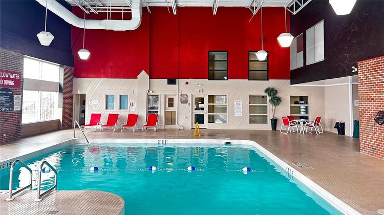 Ramada Trenton Hotel Pool