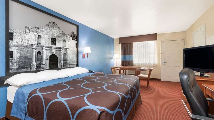 Super 8 San Antonio at I-10 Room