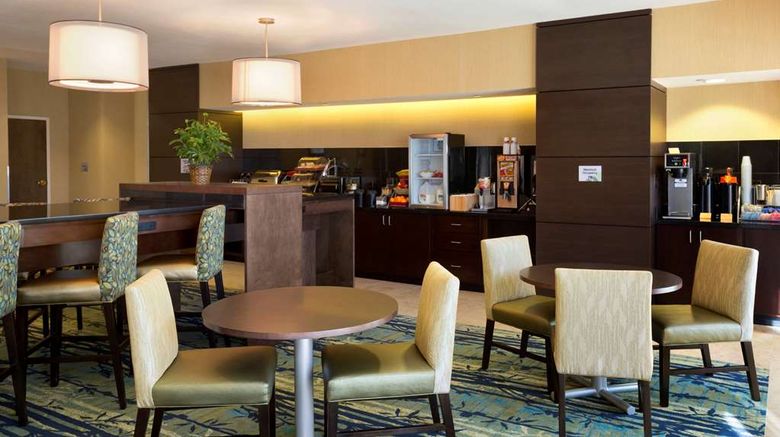 <b>Wingate by Wyndham Seminole Restaurant</b>. Images powered by <a href="https://iceportal.shijigroup.com/" title="IcePortal" target="_blank">IcePortal</a>.