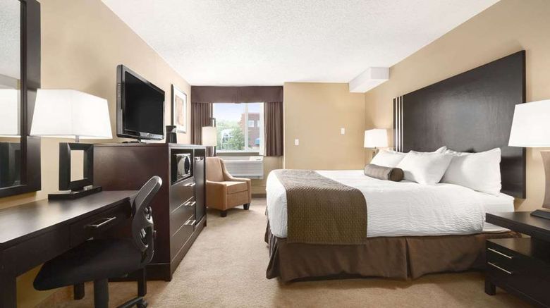 <b>Days Inn Calgary Northwest Room</b>. Images powered by <a href="https://iceportal.shijigroup.com/" title="IcePortal" target="_blank">IcePortal</a>.