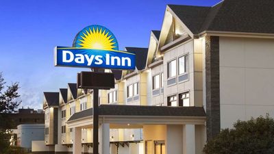 Days Inn Calgary Northwest