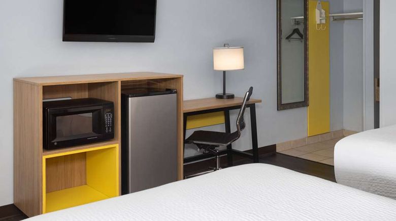 <b>Days Inn Queensbury/Lake George Room</b>. Images powered by <a href="https://iceportal.shijigroup.com/" title="IcePortal" target="_blank">IcePortal</a>.