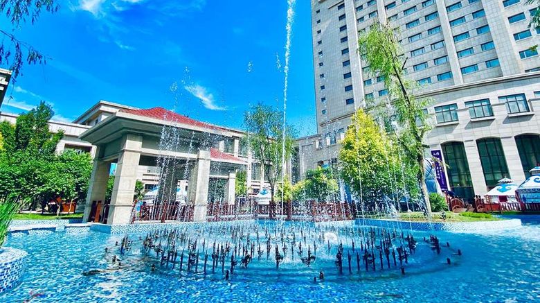 Howard Johnson Domando Plaza Wulanchabu Exterior. Images powered by <a href="https://iceportal.shijigroup.com" target="_blank" rel="noopener">Ice Portal</a>.