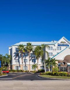 Baymont Inn & Suites Fort Myers Airport