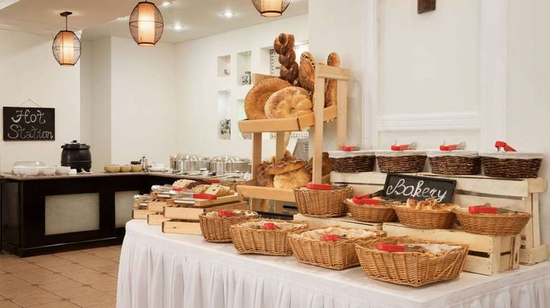 <b>Ramada by Wyndham Tashkent Restaurant</b>. Images powered by <a href="https://iceportal.shijigroup.com/" title="IcePortal" target="_blank">IcePortal</a>.