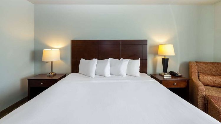 Baymont Inn & Suites Rapid City Room