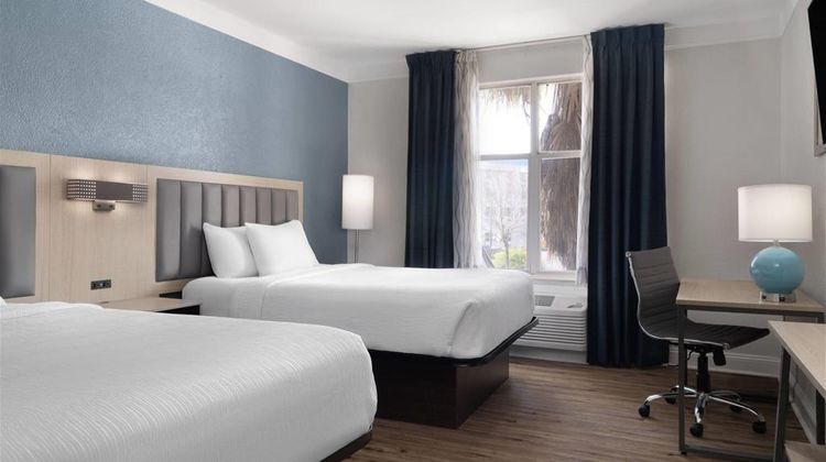 Wingate by Wyndham Savannah Gateway Room