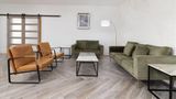 <b>Wingate by Wyndham Savannah Gateway Lobby</b>. Images powered by <a href="https://iceportal.shijigroup.com/" title="IcePortal" target="_blank">IcePortal</a>.