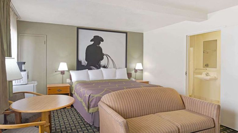 <b>Super 8 El Paso Airport Room</b>. Images powered by <a href="https://iceportal.shijigroup.com/" title="IcePortal" target="_blank">IcePortal</a>.