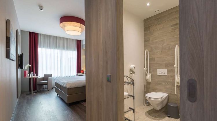 Ramada The Hague Scheveningen Room