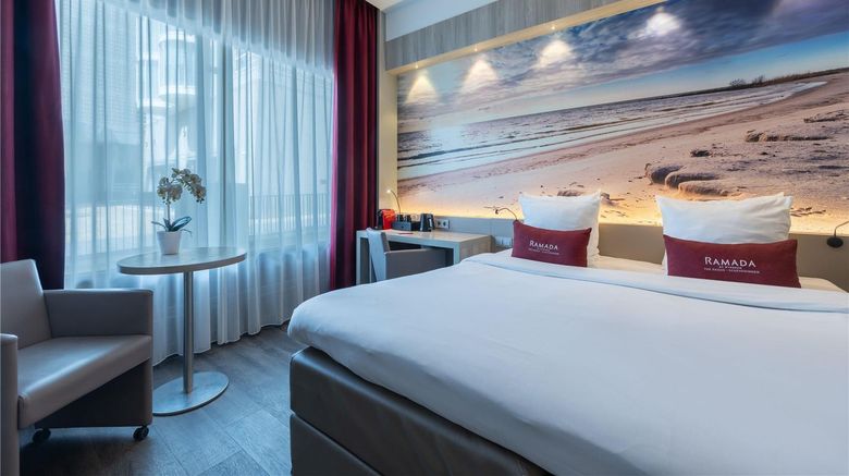 <b>Ramada The Hague Scheveningen Room</b>. Images powered by <a href="https://iceportal.shijigroup.com/" title="IcePortal" target="_blank">IcePortal</a>.