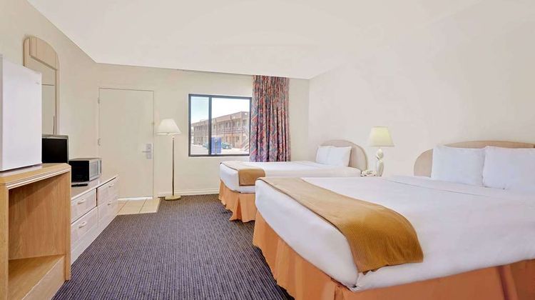 Knights Inn Page Room