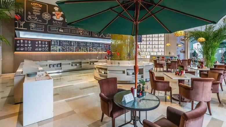 <b>Wyndham Grand Plaza Royale Chenzhou Restaurant</b>. Images powered by <a href="https://iceportal.shijigroup.com/" title="IcePortal" target="_blank">IcePortal</a>.