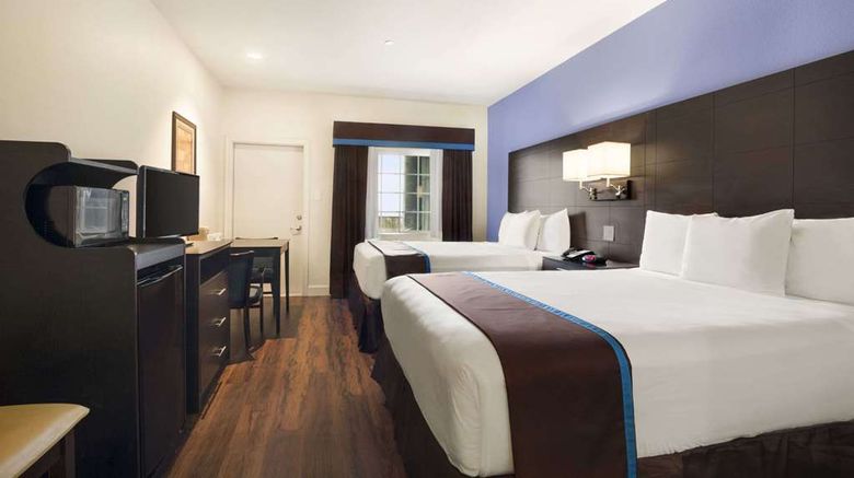<b>Days Inn & Suites Galveston West/Seawall Room</b>. Images powered by <a href="https://iceportal.shijigroup.com/" title="IcePortal" target="_blank">IcePortal</a>.