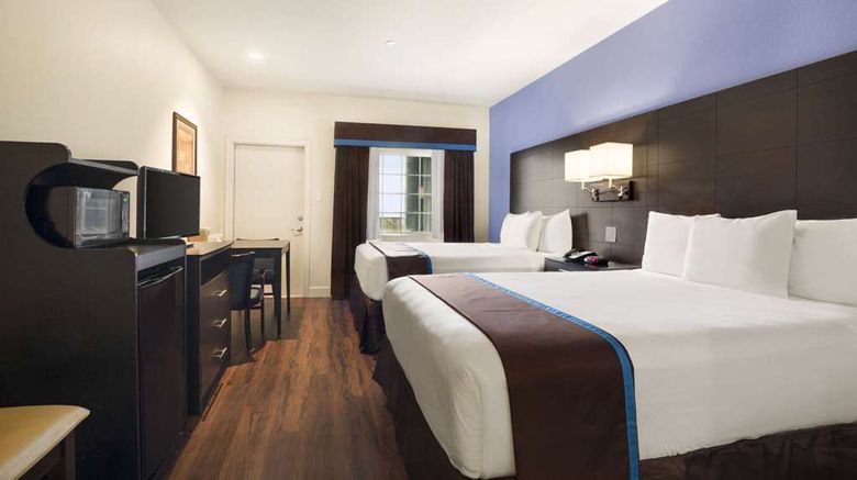 <b>Days Inn & Suites Galveston West/Seawall Suite</b>. Images powered by <a href="https://iceportal.shijigroup.com/" title="IcePortal" target="_blank">IcePortal</a>.