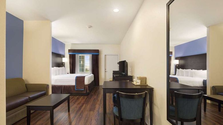 <b>Days Inn & Suites Galveston West/Seawall Room</b>. Images powered by <a href="https://iceportal.shijigroup.com/" title="IcePortal" target="_blank">IcePortal</a>.