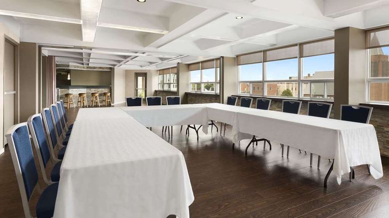 <b>Days Inn & Suites North Bay Meeting</b>. Images powered by <a href="https://iceportal.shijigroup.com/" title="IcePortal" target="_blank">IcePortal</a>.