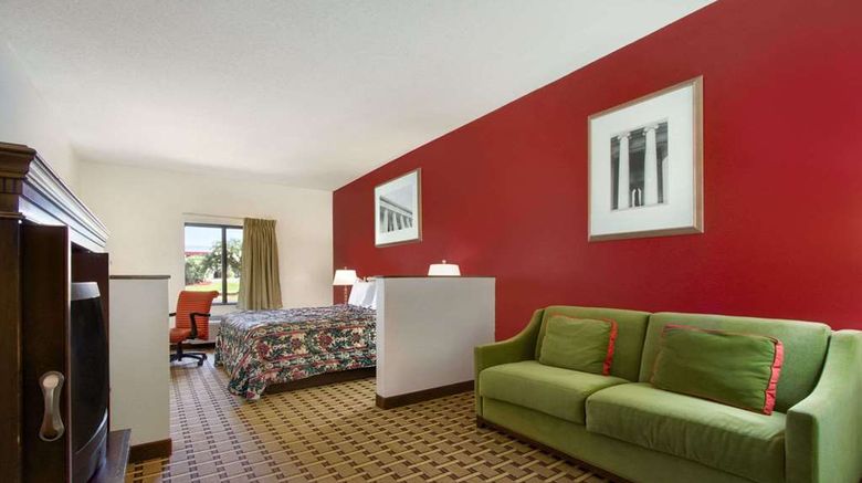 <b>Days Inn Mauldin/Greenville Suite</b>. Images powered by <a href="https://iceportal.shijigroup.com/" title="IcePortal" target="_blank">IcePortal</a>.