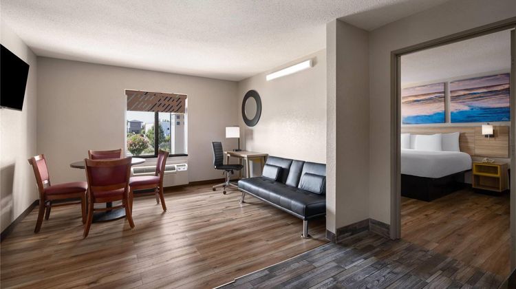 Days Inn Mauldin/Greenville Suite