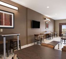 Microtel Inn & Suites by Wyndham Cotulla Lobby