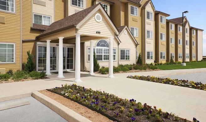 Microtel Inn & Suites by Wyndham Cotulla Exterior