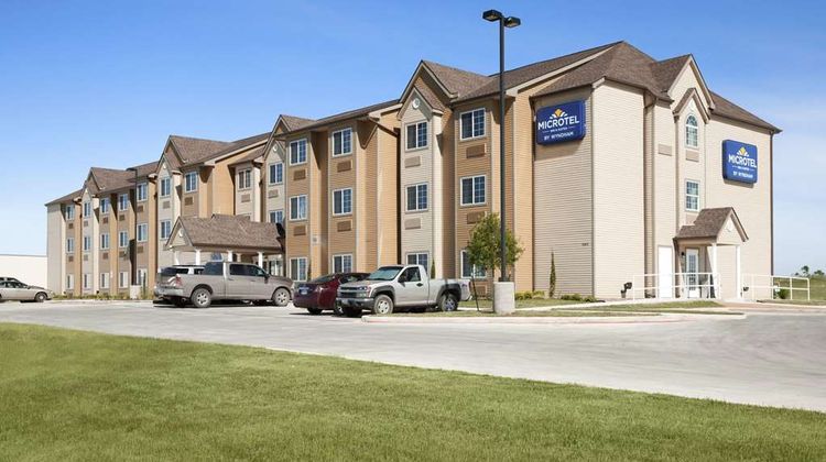 Microtel Inn & Suites Pleasanton Exterior