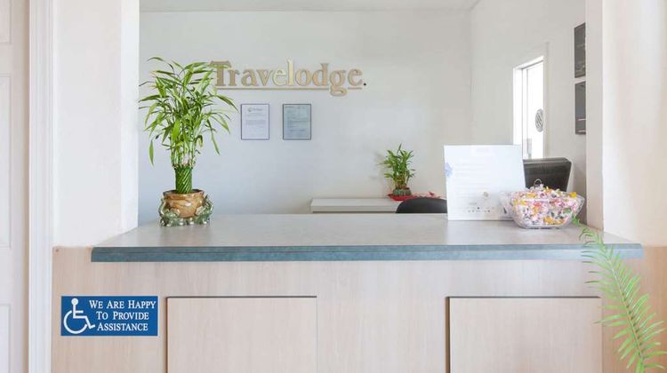Travelodge Los Banos Lobby