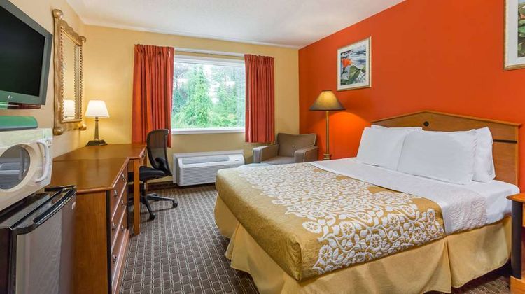 Days Inn Chincoteague Island Room