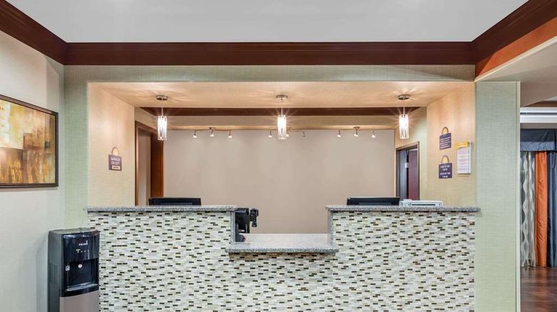 <b>Days Inn Dilley Lobby</b>. Images powered by <a href="https://iceportal.shijigroup.com/" title="IcePortal" target="_blank">IcePortal</a>.