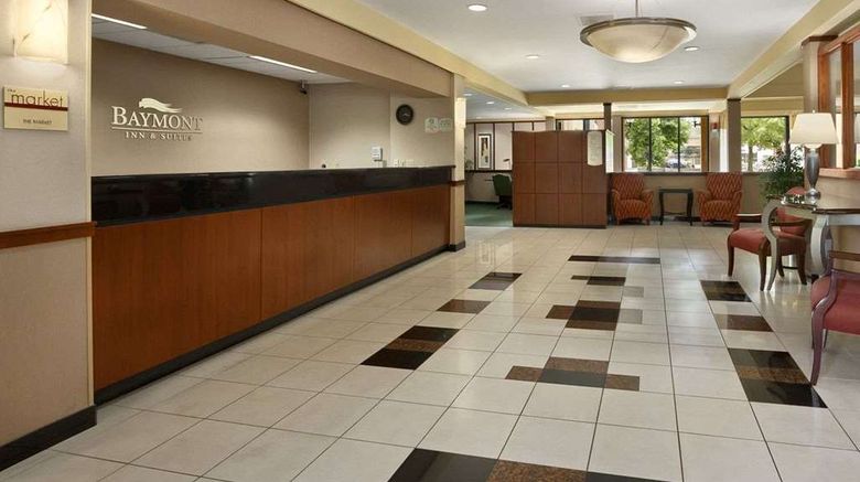 <b>Baymont Inn & Suites Columbia Northwest Lobby</b>. Images powered by <a href="https://iceportal.shijigroup.com/" title="IcePortal" target="_blank">IcePortal</a>.