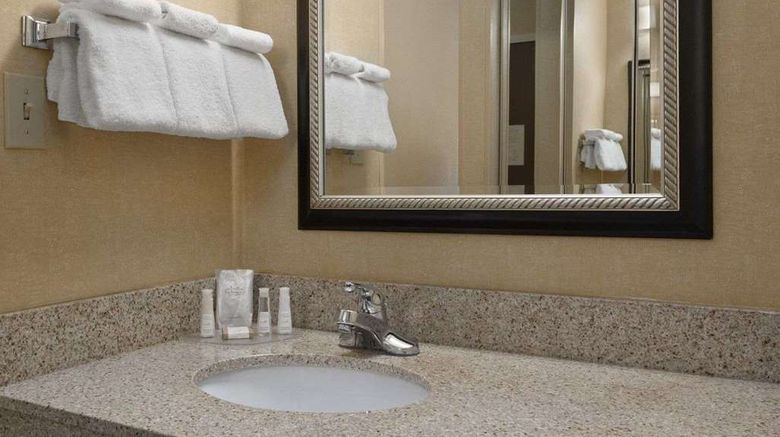 <b>Baymont Inn & Suites Columbia Northwest Room</b>. Images powered by <a href="https://iceportal.shijigroup.com/" title="IcePortal" target="_blank">IcePortal</a>.