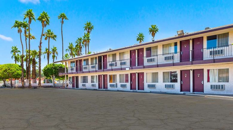 <b>Knights Inn & Suites Yuma Exterior</b>. Images powered by <a href="https://iceportal.shijigroup.com/" title="IcePortal" target="_blank">IcePortal</a>.
