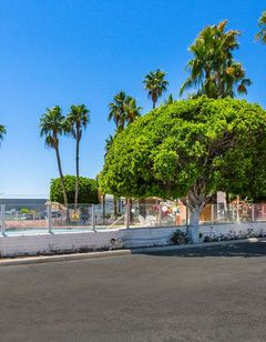 Knights Inn & Suites Yuma