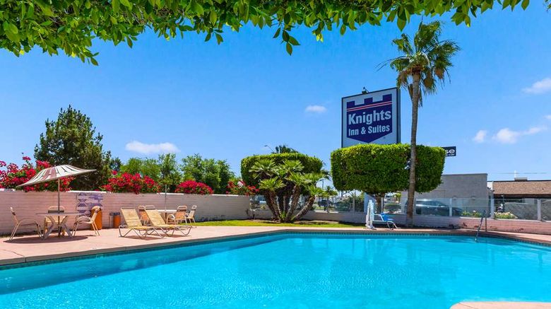 <b>Knights Inn & Suites Yuma Pool</b>. Images powered by <a href="https://iceportal.shijigroup.com/" title="IcePortal" target="_blank">IcePortal</a>.