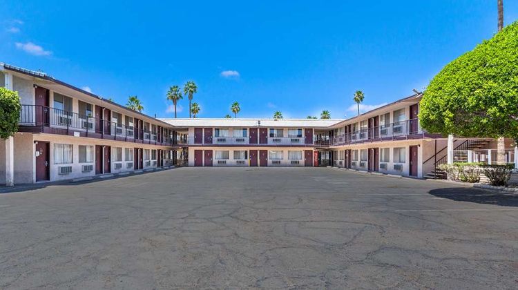 Knights Inn & Suites Yuma Exterior