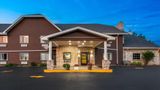 <b>Days Inn & Suites Kaukauna WI Exterior</b>. Images powered by <a href="https://iceportal.shijigroup.com/" title="IcePortal" target="_blank">IcePortal</a>.
