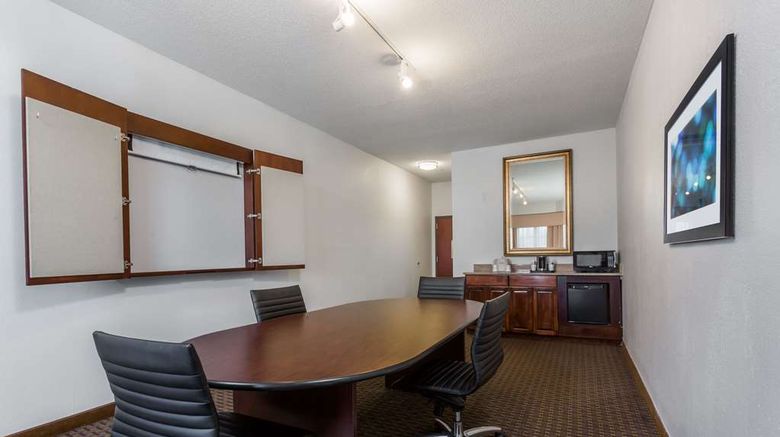 <b>Wingate by Wyndham High Point Meeting</b>. Images powered by <a href="https://iceportal.shijigroup.com/" title="IcePortal" target="_blank">IcePortal</a>.