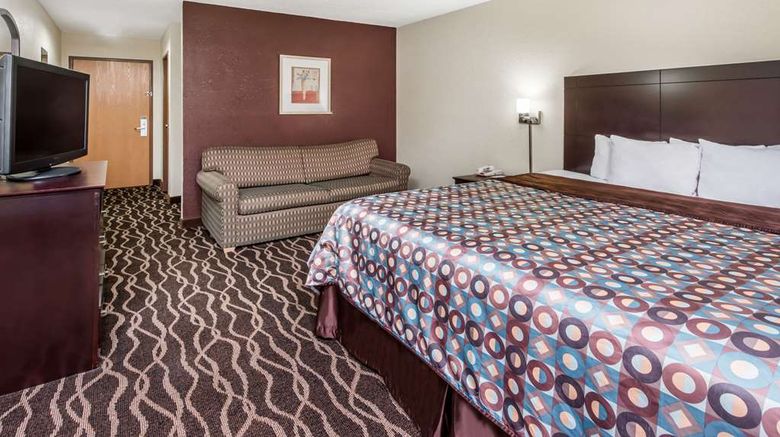 <b>Days Inn & Suites Casey Suite</b>. Images powered by <a href="https://iceportal.shijigroup.com/" title="IcePortal" target="_blank">IcePortal</a>.