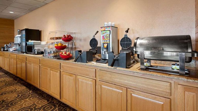 <b>Ramada Bismarck Restaurant</b>. Images powered by <a href="https://iceportal.shijigroup.com/" title="IcePortal" target="_blank">IcePortal</a>.