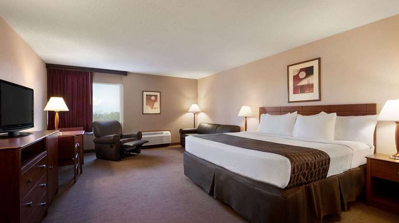 <b>Ramada Bismarck Room</b>. Images powered by <a href="https://iceportal.shijigroup.com/" title="IcePortal" target="_blank">IcePortal</a>.