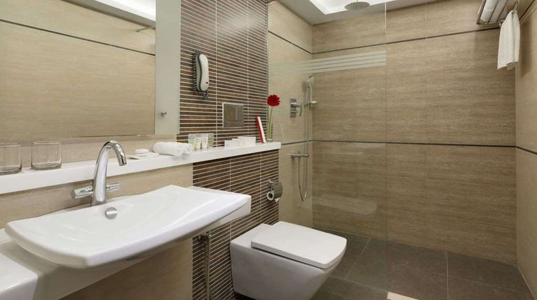<b>Ramada Chennai Egmore Room</b>. Images powered by <a href="https://iceportal.shijigroup.com/" title="IcePortal" target="_blank">IcePortal</a>.