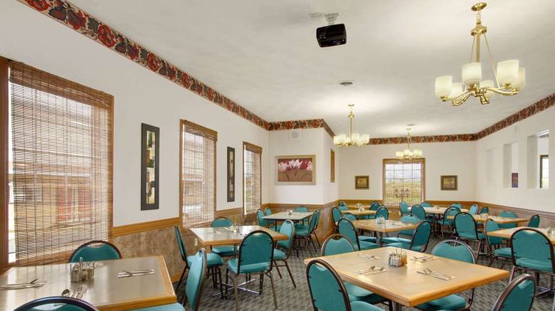 <b>Knights Inn Woodstock Restaurant</b>. Images powered by <a href="https://iceportal.shijigroup.com/" title="IcePortal" target="_blank">IcePortal</a>.