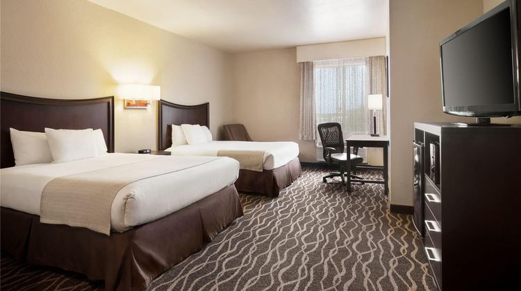 Baymont Inn & Suites Clute Room