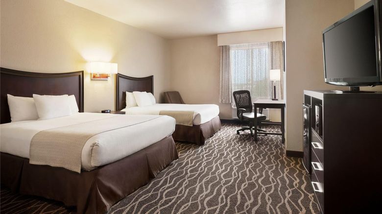 <b>Baymont Inn & Suites Clute Room</b>. Images powered by <a href="https://iceportal.shijigroup.com/" title="IcePortal" target="_blank">IcePortal</a>.