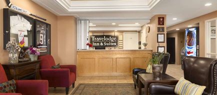 Travelodge Spruce Grove Lobby