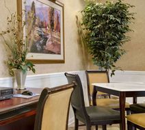 Baymont Inn & Suites Eufaula Lobby