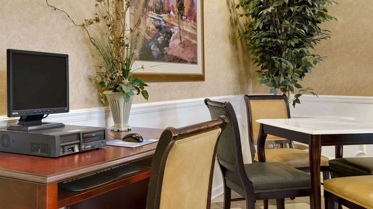 Baymont Inn & Suites Eufaula Lobby