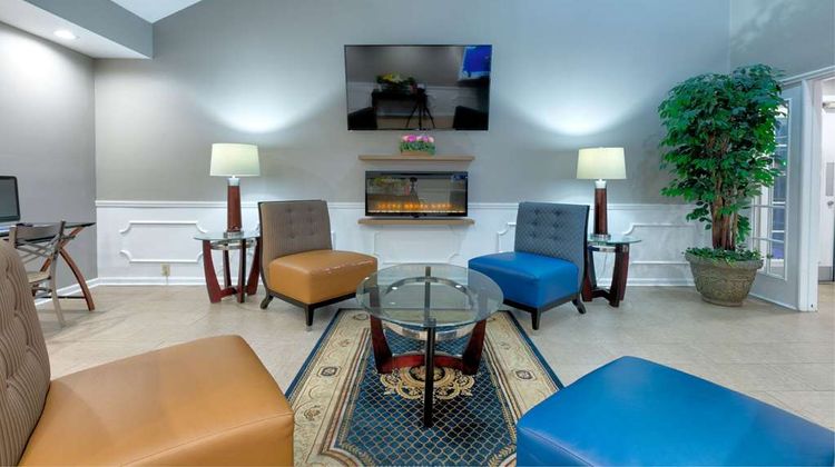 Baymont Inn & Suites Prattville Lobby